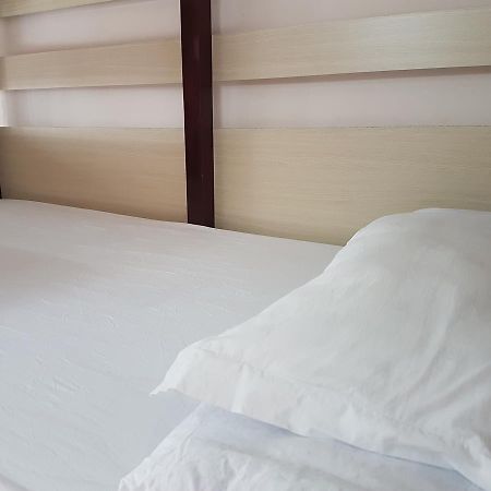 Happy Hostel Vn (Adults Only) 胡志明市 外观 照片